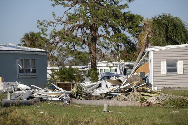 Double Wide Demolition in Summerfield